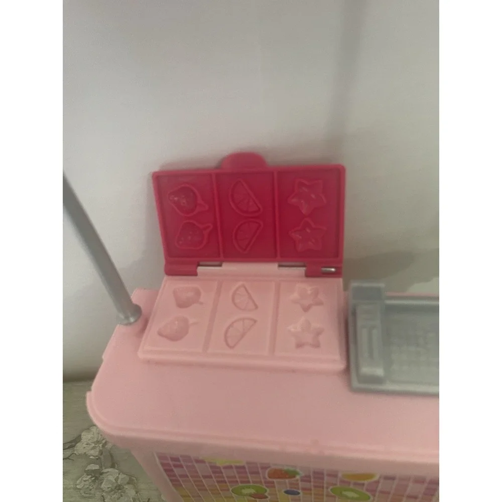 Barbie Frozen Yogurt Shop And Bakery Display Piece - Fun Sweet Treats Play Time